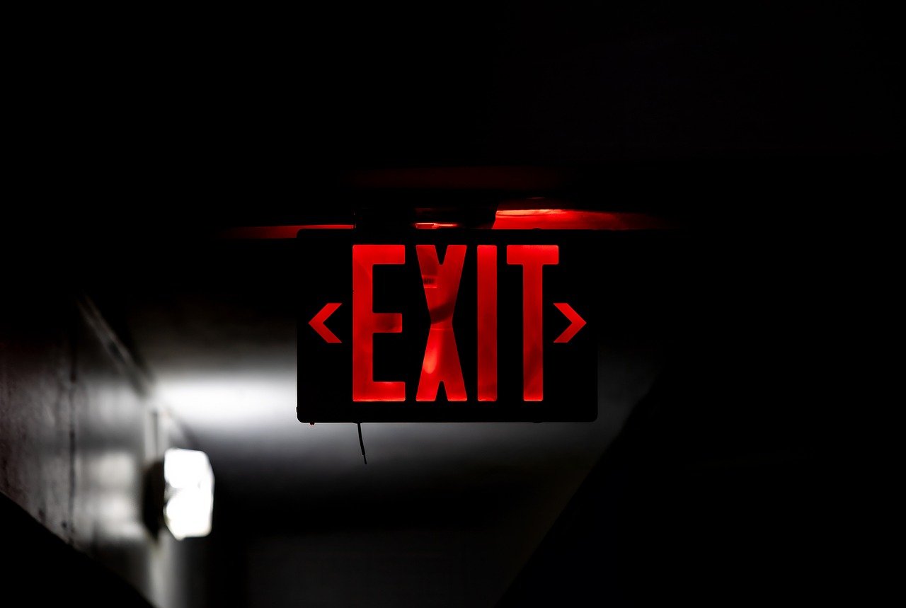 exit sign, light, exit light-8443453.jpg